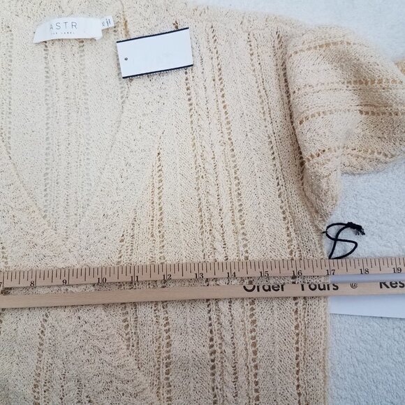 NEW ASTR XS Faux Wrap V-neck Pointelle Knit Pullover Sweater in Beige Cream - Picture 9 of 10